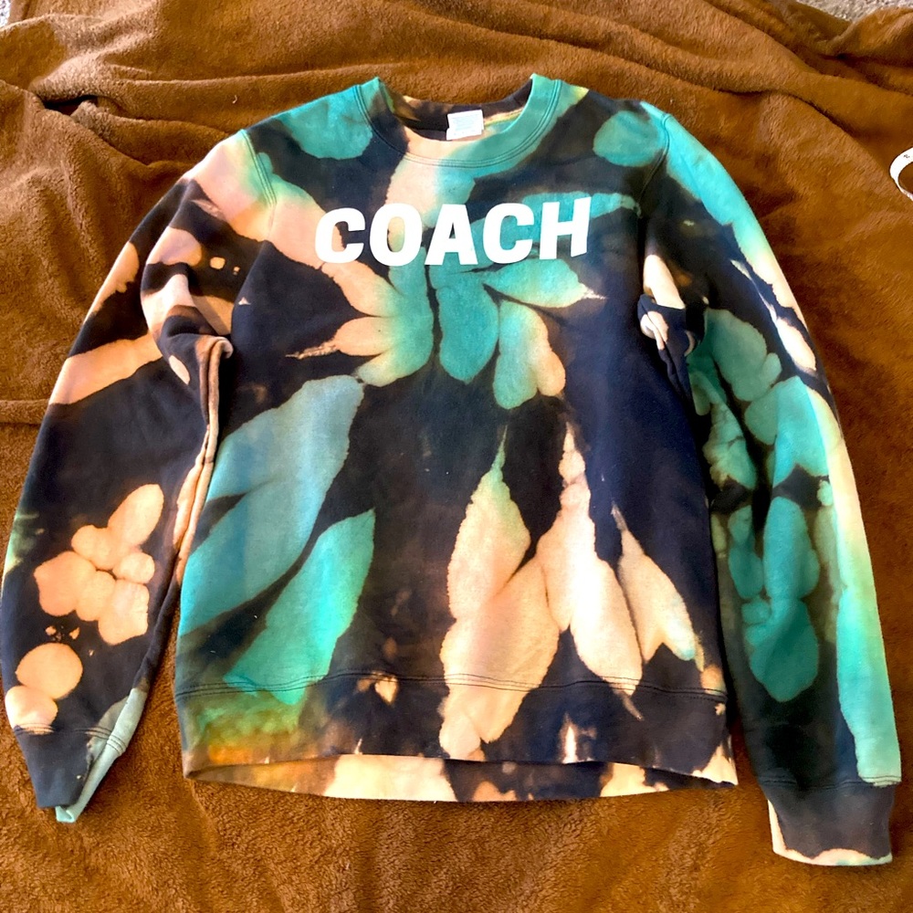 Casual sweatshirt with COACH on the front. Black, white, green, peach